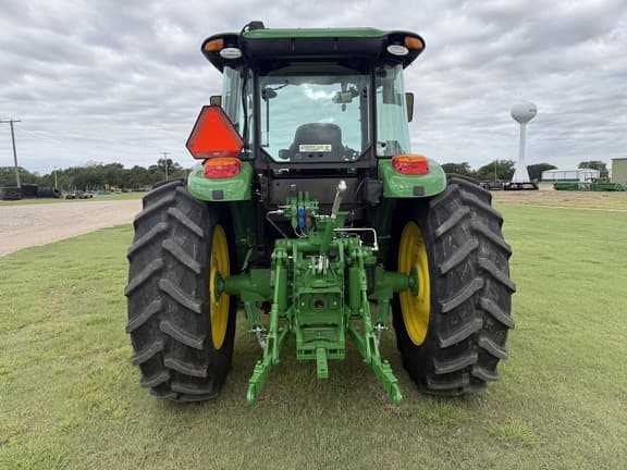 Image of John Deere 6135E equipment image 2