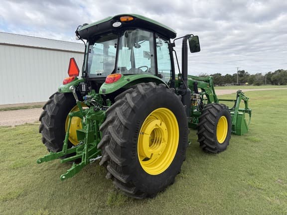 Image of John Deere 6135E equipment image 4