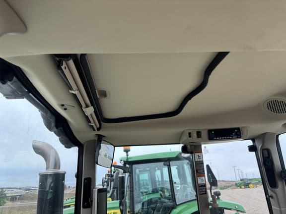 Image of John Deere 6140M equipment image 3