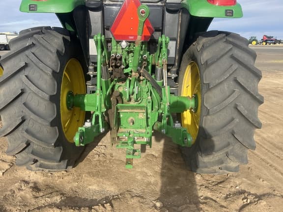 Image of John Deere 6140M equipment image 2