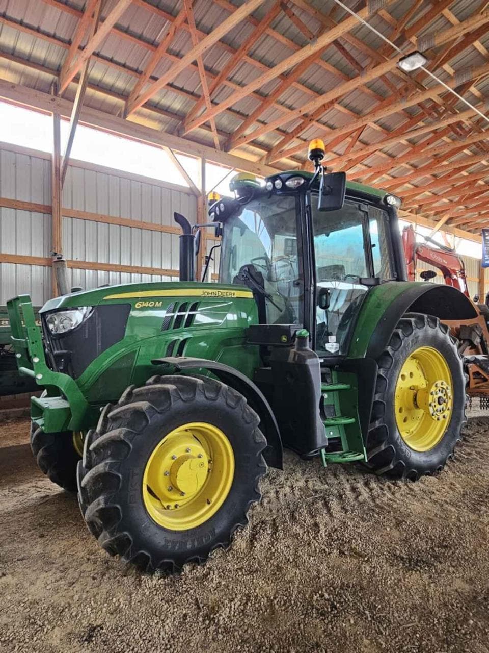 Image of John Deere 6140M Image 0