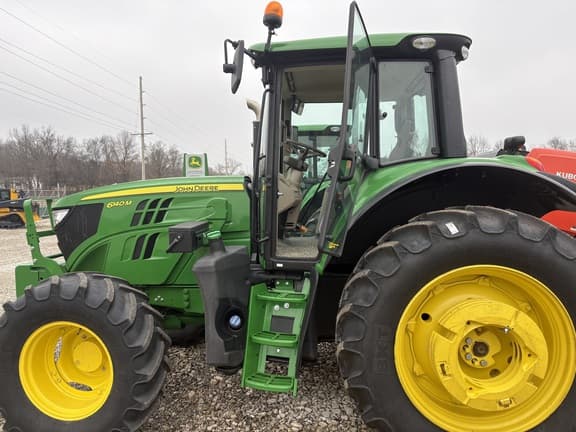 Image of John Deere 6140M equipment image 2