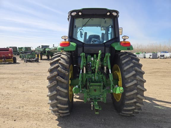 Image of John Deere 6155M equipment image 4