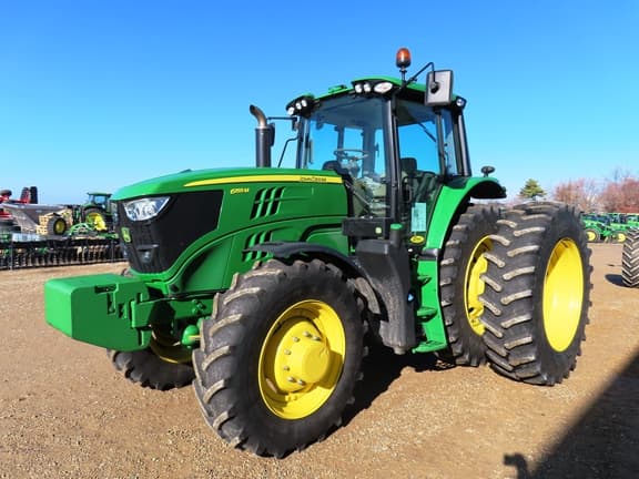 Image of John Deere 6155M equipment image 3