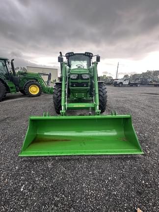 Image of John Deere 6155M equipment image 4