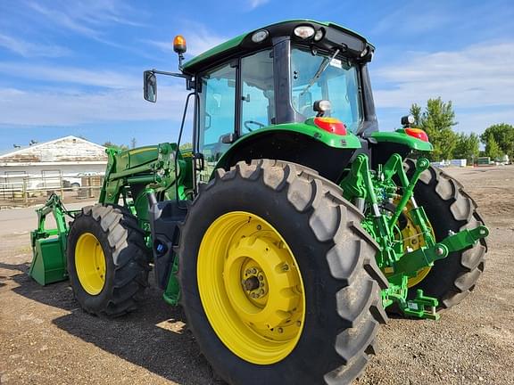 Image of John Deere 6155M equipment image 3
