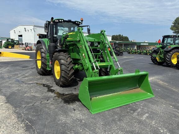 Image of John Deere 6155M equipment image 3