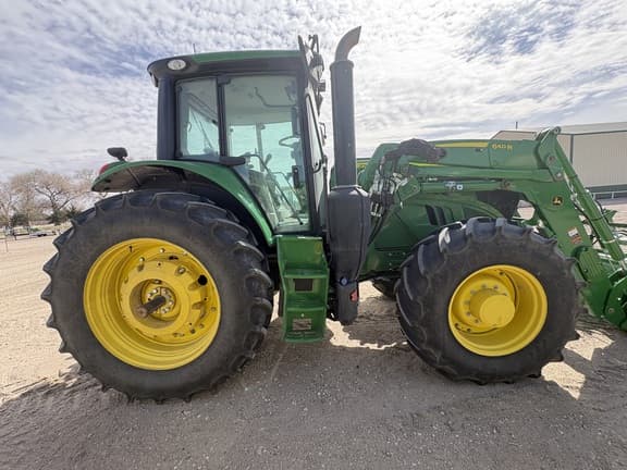 Image of John Deere 6155M equipment image 3