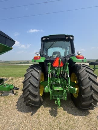 Image of John Deere 6155M equipment image 4