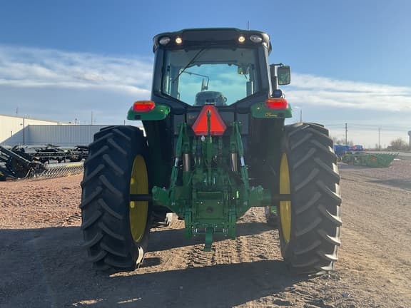 Image of John Deere 6155M equipment image 4