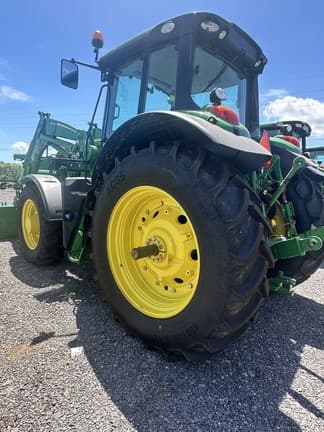 Image of John Deere 6155M equipment image 4