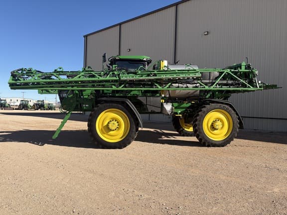 Image of John Deere 616R equipment image 1