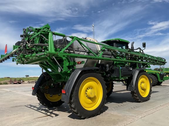 Image of John Deere 616R equipment image 4