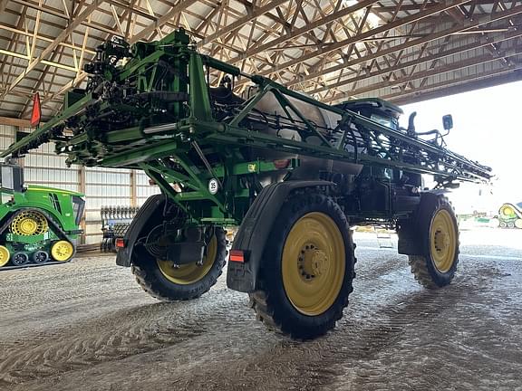 Image of John Deere 616R equipment image 3