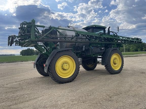 Image of John Deere 616R equipment image 2
