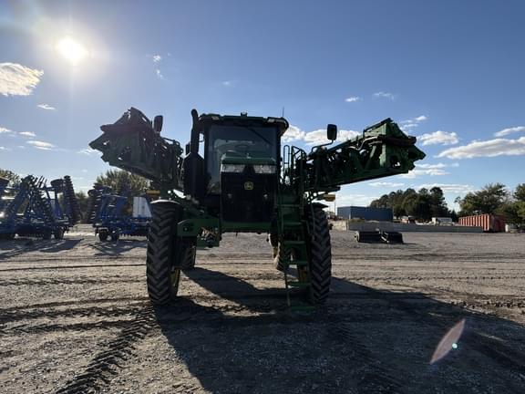 Image of John Deere 616R equipment image 1