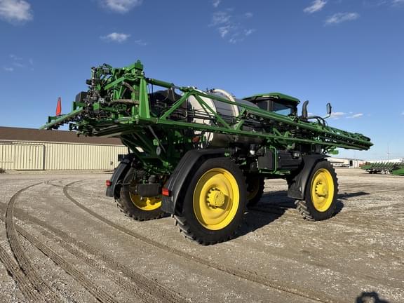 Image of John Deere 616R equipment image 2