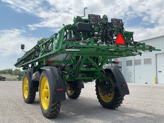 Image of John Deere 616R equipment image 2