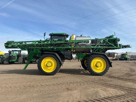 Image of John Deere 616R equipment image 1