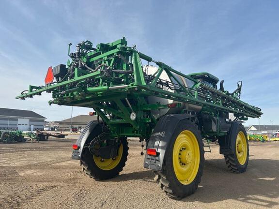 Image of John Deere 616R equipment image 4