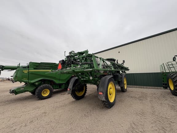 Image of John Deere 616R equipment image 3