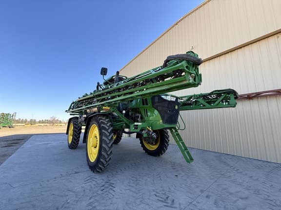 Image of John Deere 616R equipment image 1