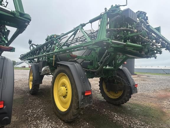 Image of John Deere 616R equipment image 4