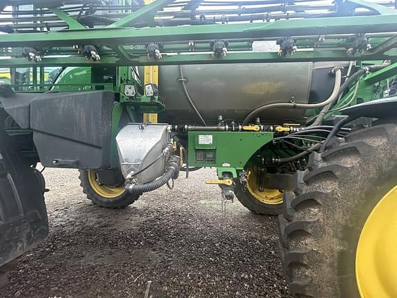 Image of John Deere 616R equipment image 3