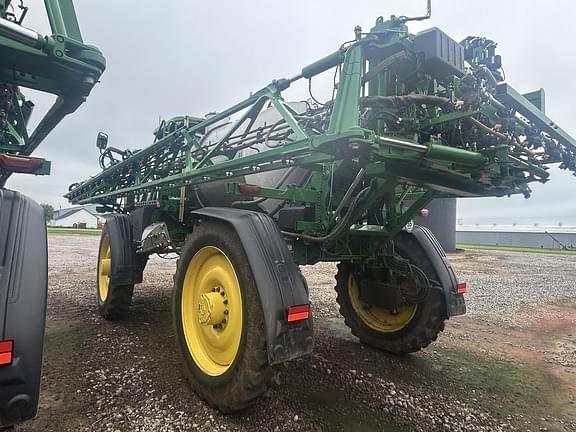 Image of John Deere 616R equipment image 4