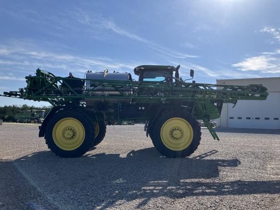 Image of John Deere 616R equipment image 3