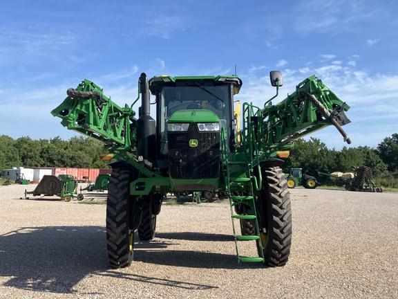 Image of John Deere 616R equipment image 1