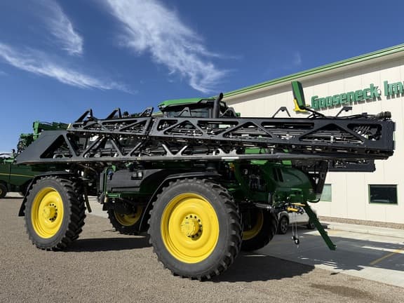 Image of John Deere 616R equipment image 3