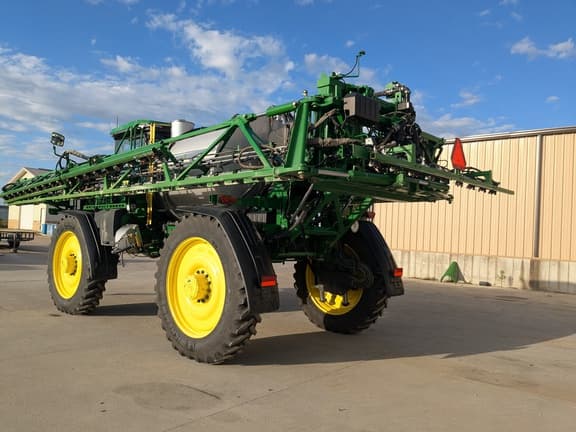 Image of John Deere 616R equipment image 2