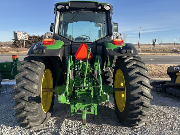 Image of John Deere 6175M equipment image 3