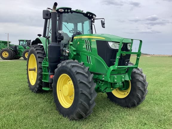 Image of John Deere 6175M equipment image 2