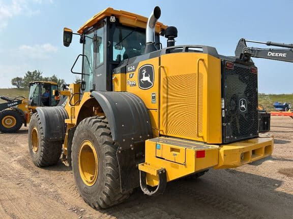 Image of John Deere 624P equipment image 2