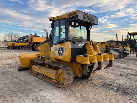 Image of John Deere 650P equipment image 2