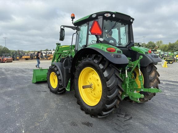 Image of John Deere 6M 125 equipment image 4