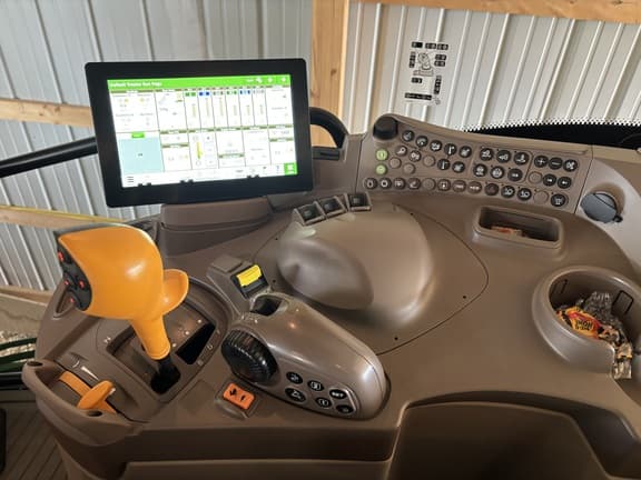 Image of John Deere 6R 110 equipment image 3