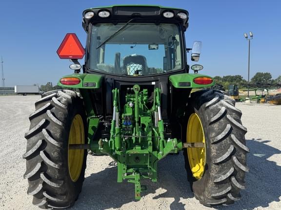Image of John Deere 6R 120 equipment image 4