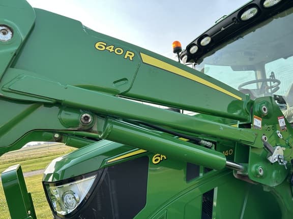 Image of John Deere 6R 140 equipment image 3