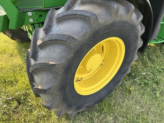 Image of John Deere 6R 140 equipment image 1