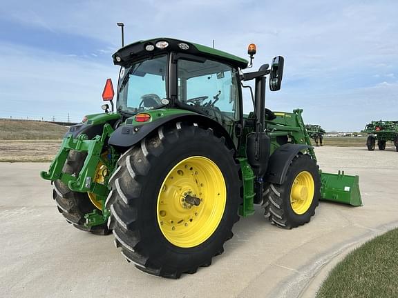 Image of John Deere 6R 145 equipment image 4