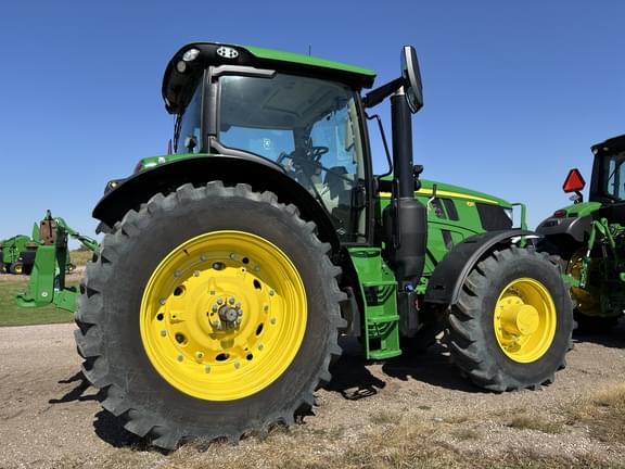 Image of John Deere 6R 145 equipment image 1