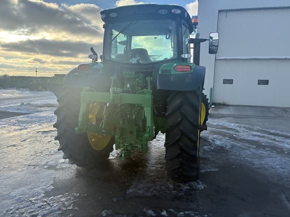 Image of John Deere 6R 155 equipment image 4