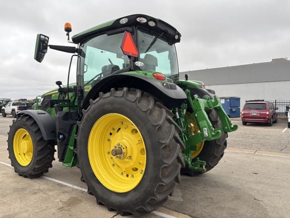 Image of John Deere 6R 155 equipment image 2