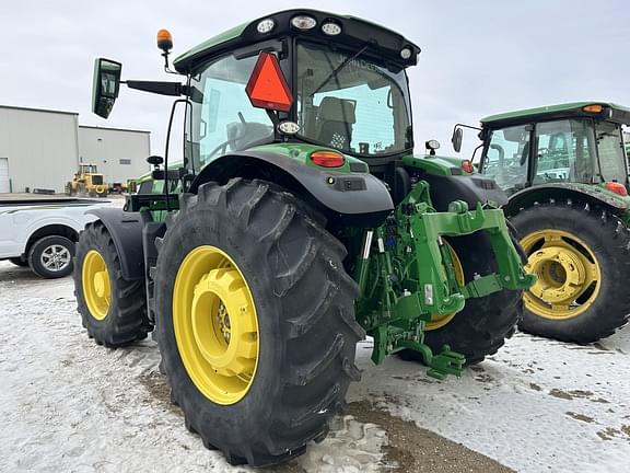 Image of John Deere 6R 155 equipment image 4