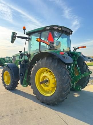 Image of John Deere 6R 155 equipment image 4