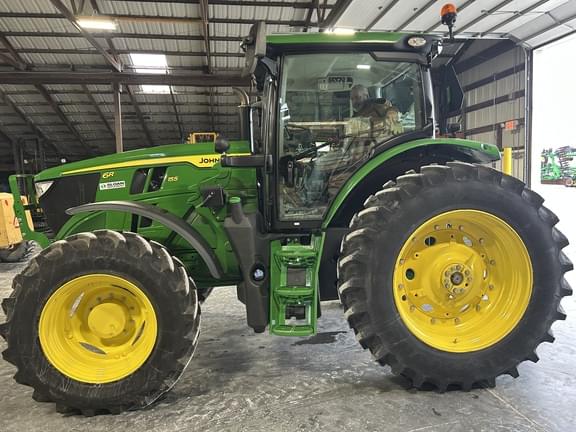 Image of John Deere 6R 155 equipment image 3