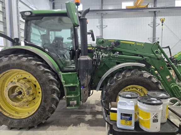 Image of John Deere 6R 155 equipment image 2